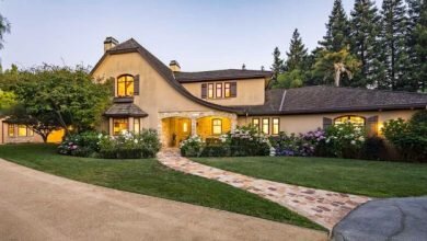 1650388209 Photos Ex 49s coach Jim Harbaugh sells Atherton mansion asking for