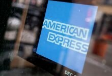 Amex takes on banks for new generation of customers