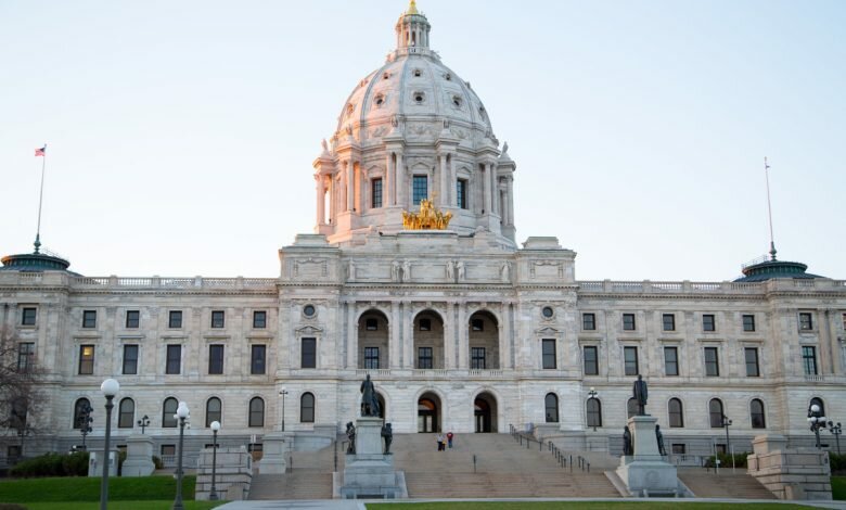 DFL and GOP settle on UI frontline worker bonuses