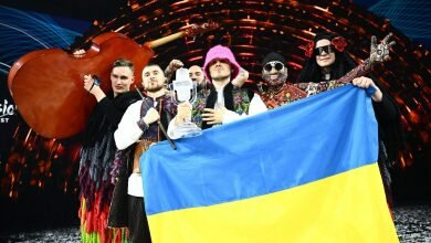 Photos Ukraines Kalash Orchestra Celebrates Eurovision Win